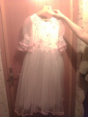 Продам сказочное белое платье для маленькой принцессы